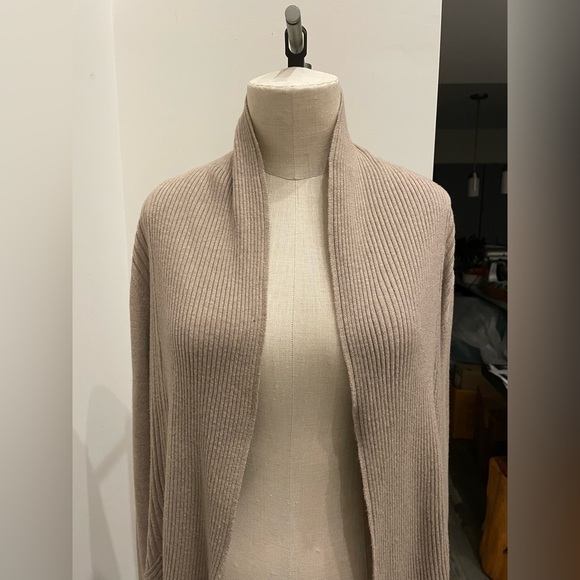 Banana Republic cocoon cardigan- taupe-Size medium-NWOT - Picture 2 of 11